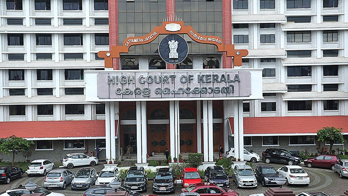 பார்வையற்ற யாசகரால் மனைவிக்கு ஜீவனாம்சம் வழங்க முடியாது: கேரள உயர் நீதிமன்றம் பரபரப்பு தீர்ப்பு!