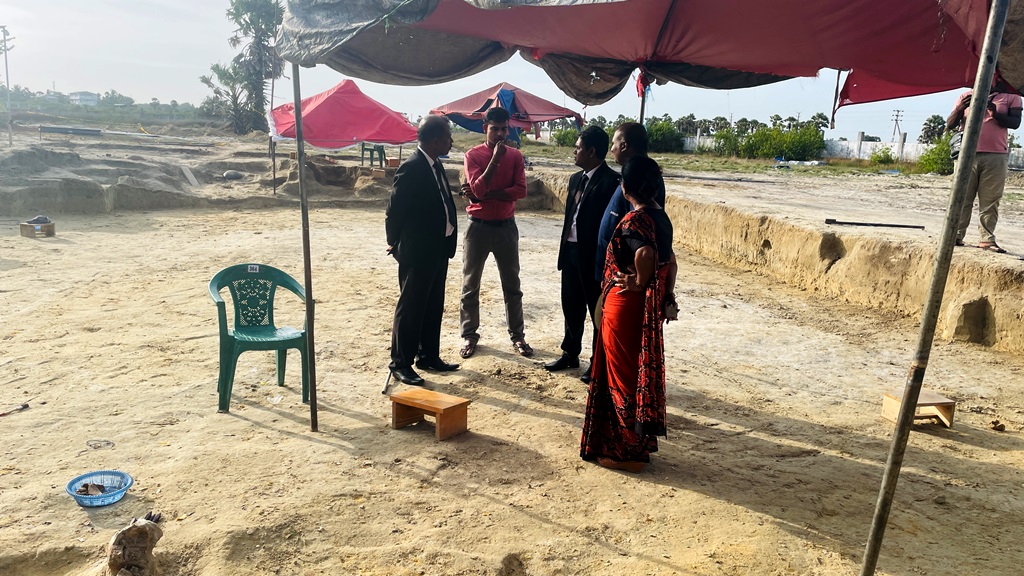 செம்மணியில் 240 ஐத் தொட்ட எலும்புக்கூடுகள்.