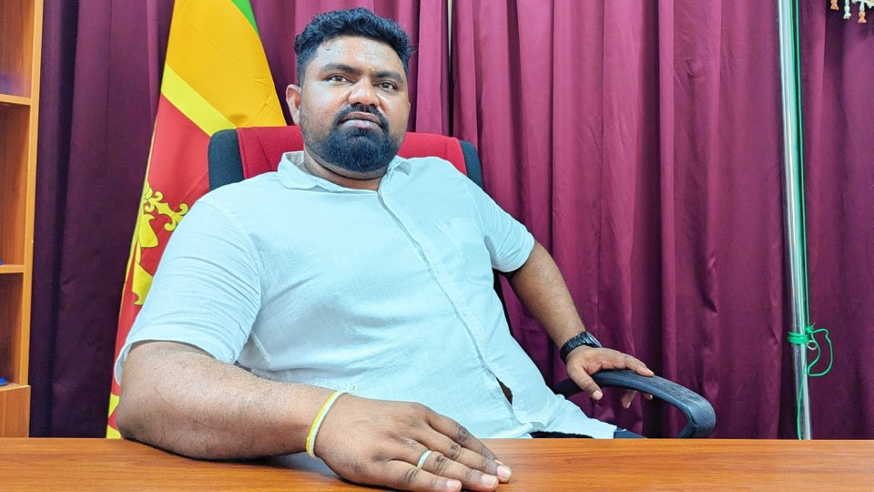 வவுனியா மாநகர துணை மேயரை பதவி விலகக் கோரி அழுத்தமா?