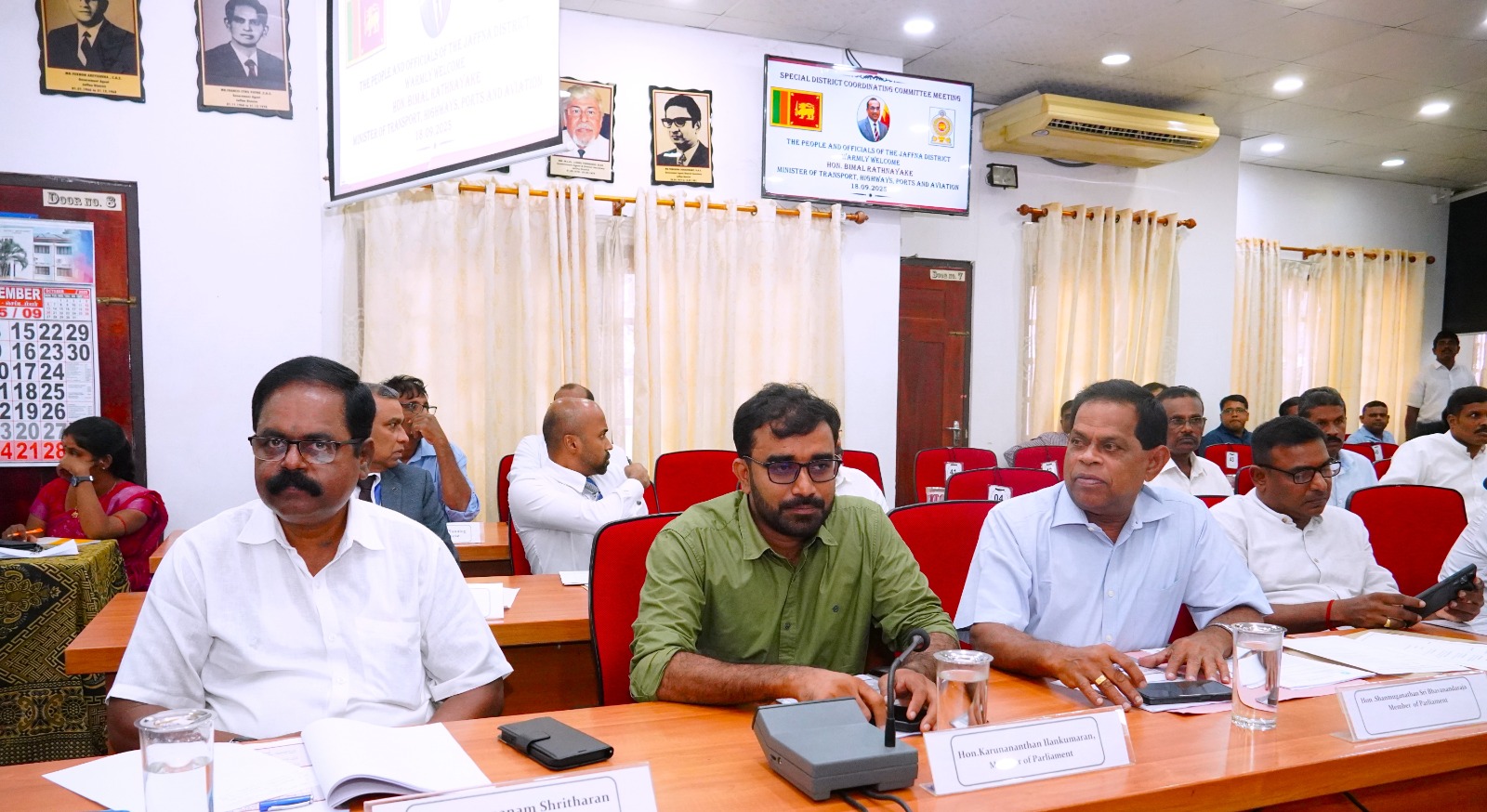 அபிவிருத்திக் குழுக் கூட்டத்தில் பிமல் – சிறீதரன் வாய்த்தர்க்கம்  – வடக்கில் காணி விடுவிப்பை அரசியல் மயப்படுத்த இடமளியோம் என்று அமைச்சர் சூளுரை.