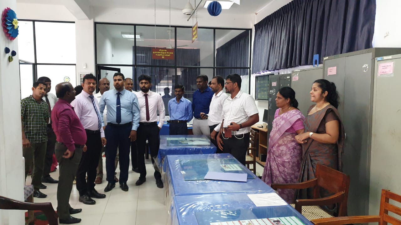 மாகாண சபைத் தேர்தலை அடுத்த வருடம் நடத்த முயற்சி  அரசின் நிலைப்பாட்டை யாழில் இன்று அறிவித்தார் பிரதி அமைச்சர் ஜயசிங்க.