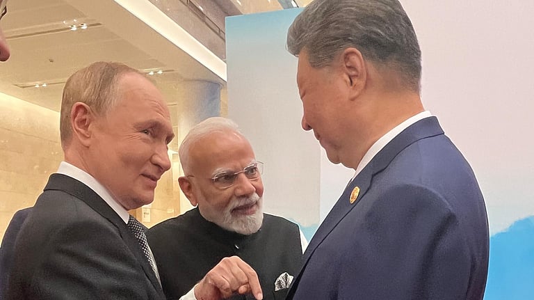 பயங்கரவாத எதிா்ப்பில் இரட்டை நிலைப்பாட்டை ஏற்க முடியாது: பாகிஸ்தானுக்கு மோடி கண்டனம்!