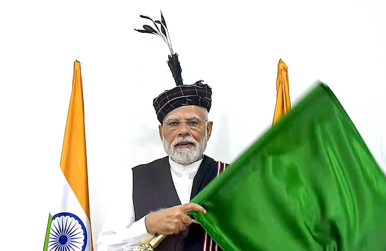 மிசோரமுக்கு புதிய பாதை: 45 சுரங்கங்கள், 55 பாலங்களுடன் ரயில் சேவை தொடக்கம்