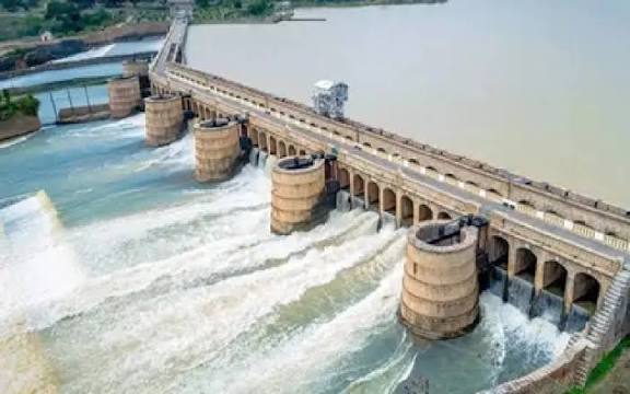 காவிரியில் தண்ணீர் திறக்க கர்நாடக அரசுக்கு உத்தரவு