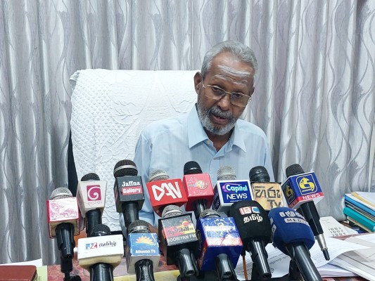 ‘சைக்கிள்’ கட்சியைத் தவிர நாங்கள் எல்லோரும் ஒற்றுமையாக உள்ளோம்  – இந்தியாவுக்குத் தமிழரசு அறிவிப்பு.