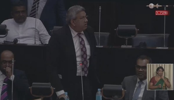 உங்களைப் பார்த்தாலே பயம்! ஆவியாக வந்துவிட வேண்டாம்!!  – சாமர எம்.பிக்கு நீதி அமைச்சர் பதிலடி.