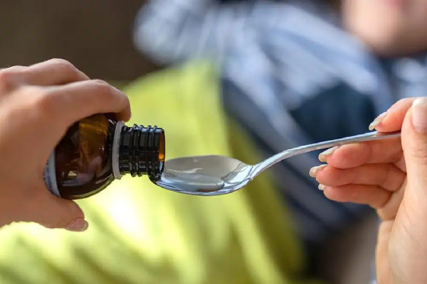 டை எத்திலீன் கிளைகால் கலப்பு: இருமல் மருந்து குடித்து குழந்தைகள் உயிரிழப்பு – விசாரணையில் அதிர்ச்சி!