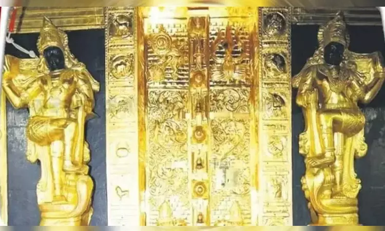 தங்கமாக இருந்த தகடுகள் 27 ஆண்டுகளில் தாமிரமாக மாறியது எப்படி? சபரிமலை மர்மத்தில் அதிகாரிகளுக்கு தொடர்பு?