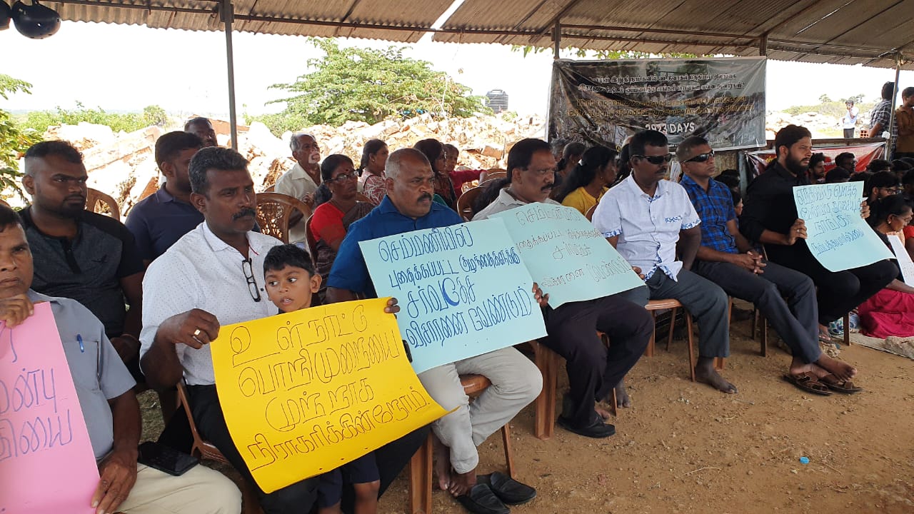 நிறைவுக்கு வந்தது உண்ணாவிரதம்  சர்வதேச நீதி வேண்டி தீப்பந்தப் போராட்டம்  உள்ளகப் பொறிமுறையை வலியுறுத்தும் ஐ.நாவின் அறிக்கையும் தீயிட்டு எரிப்பு.