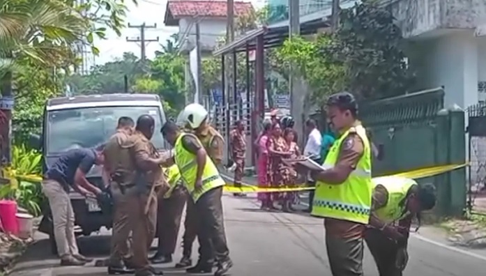 அம்பலாங்கொடை நகரில் இன்று வர்த்தகர் ஒருவர் சுட்டுக்கொலை!  – நான்கு பொலிஸ் குழுக்கள் விசாரணை வேட்டை.