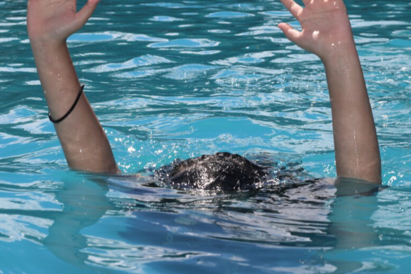 5 வயது சிறுவன் நீச்சல் தடாகத்தில் மூழ்கி உயிரிழப்பு!