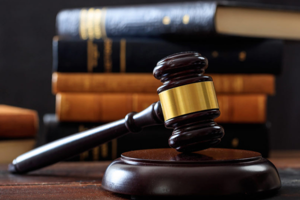 நெடுந்தீவில் கைதான இந்திய மீனவர்கள் மூவருக்கு ஆறு மாத சிறைத்தண்டனை!  – 26 பேருக்கு ஒத்திவைக்கப்பட்ட சிறை.