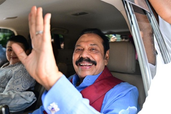 அரச எதிர்ப்புப் பேரணியில்  நான் பங்கேற்கவேமாட்டேன்  அதற்கான இரு காரணங்களையும் பகிரங்கமாக முன்வைத்த மஹிந்த.