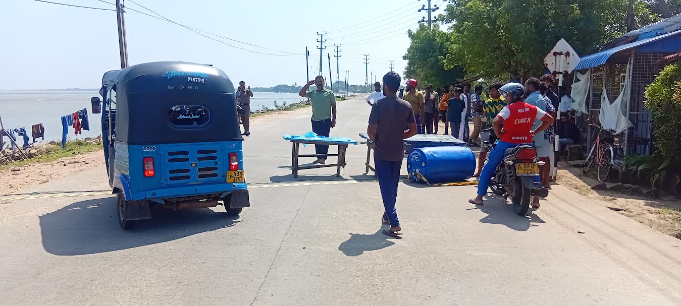 திருமலை – மட்டக்களப்பு பிரதான வீதி இன்று காலை முதல் முழுமையாக மூடல்.