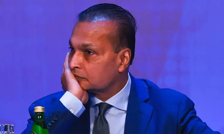 அனில் அம்பானிக்கு மீண்டும் அதிர்ச்சி: சட்டவிரோதப் பணப்பரிமாற்ற வழக்கில் ரூ.1,400 கோடி சொத்துகளை அமலாக்கத்துறை முடக்கியது