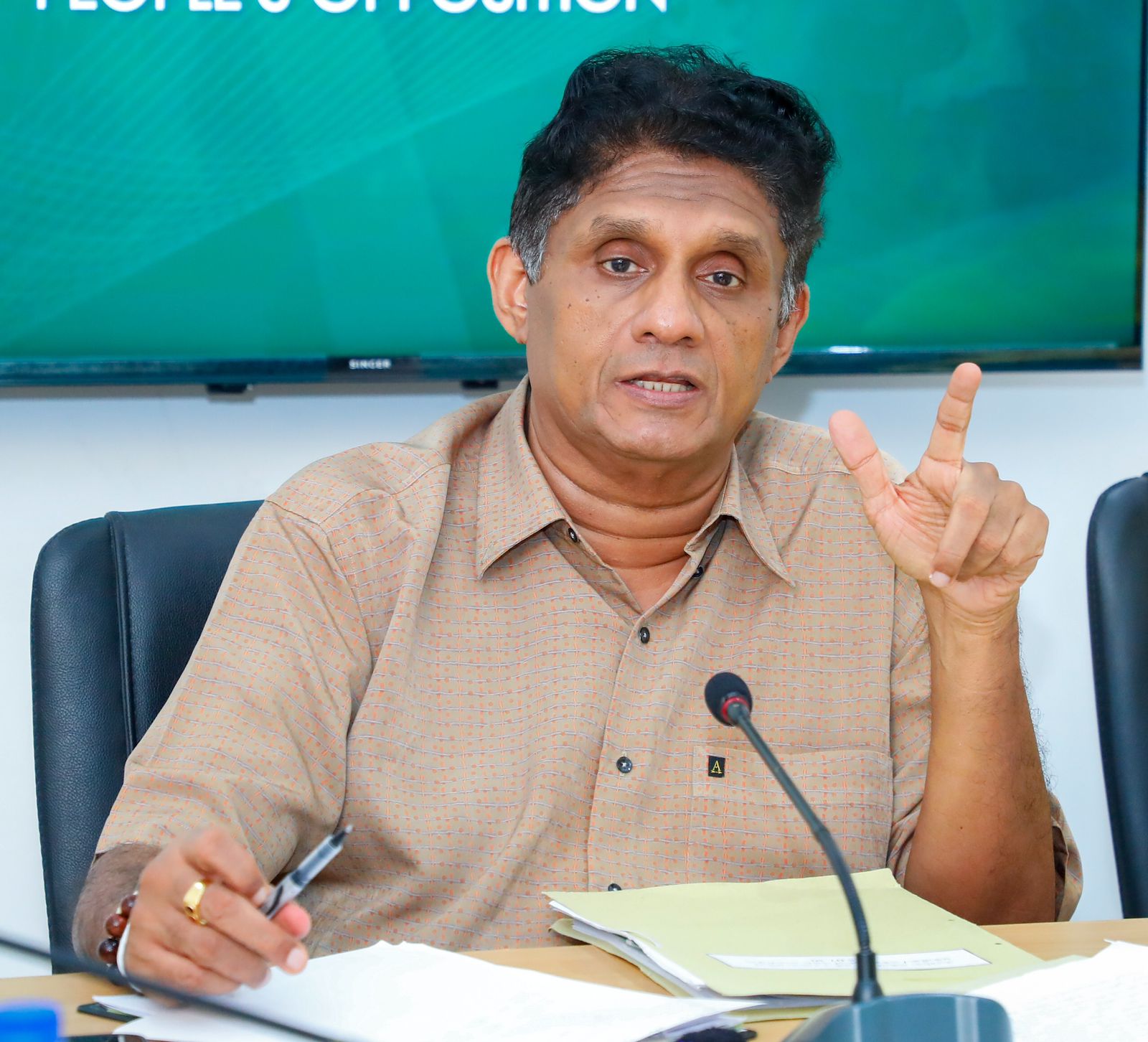 எந்த முறைமையில் மாகாண சபைத் தேர்தல்? சர்வகட்சிக் கூட்டத்தைக் கூட்டுமாறு கோரிக்கை  – பிரதமரிடம் விடுக்கவுள்ளார் எதிர்க்கட்சித் தலைவர்.