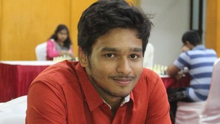 இந்தியாவுக்கு மீண்டும் பெருமை: 91 ஆவது கிராண்ட் மாஸ்டரானார் 21 வயது வி.எஸ். ராகுல்!