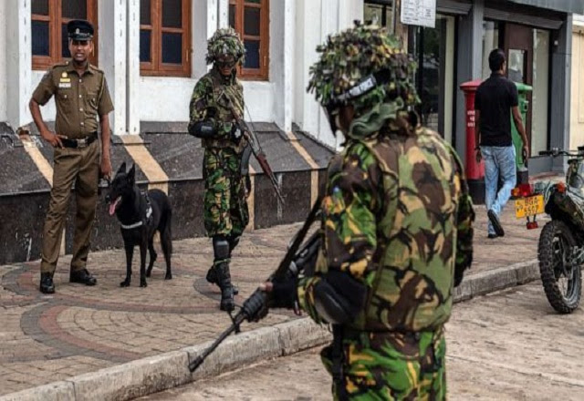 கிளிநொச்சியில் எஸ்.ரி.எவ். மீது தாக்குதல்: ஐந்து பெண்கள் உள்ளிட்ட பத்து பேர் கைது!