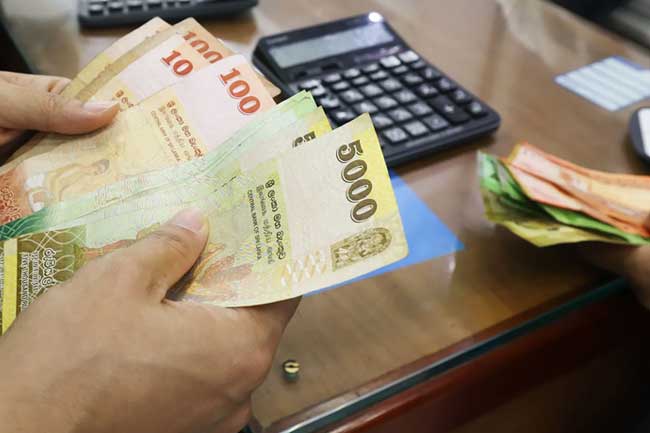 ரூ. 25,000 கொடுப்பனவு யாருக்குக் கிடைக்கும்?  – முழு விவரம் வெளியீடு.