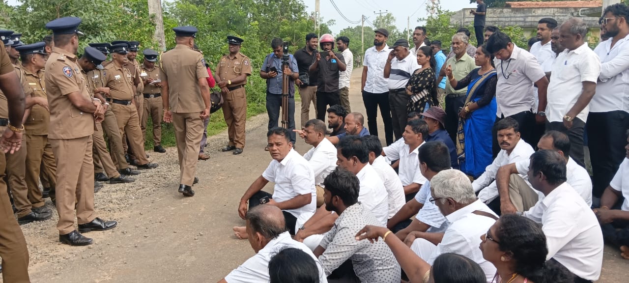 பொலிஸாரின் அராஜகத்துக்கு தமிழ்த் தேசிய மக்கள் முன்னணி கண்டனம்!