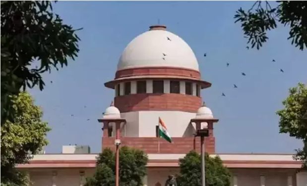 நாடு கடத்தப்பட்ட வங்காளதேச கர்ப்பிணிப் பெண் மற்றும் குழந்தையை மனிதாபிமான அடிப்படையில் இந்தியாவுக்குள் அனுமதிக்க சுப்ரீம் கோர்ட் உத்தரவு