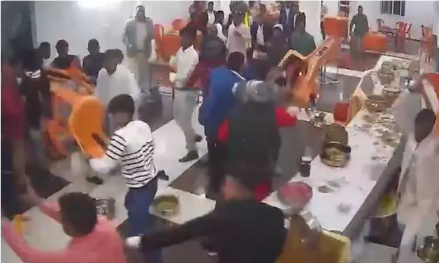 ரசகுல்லா தீர்ந்ததால் ஏற்பட்ட மோதல்! – பீகாரில் பாதியிலேயே நின்ற திருமணம்!