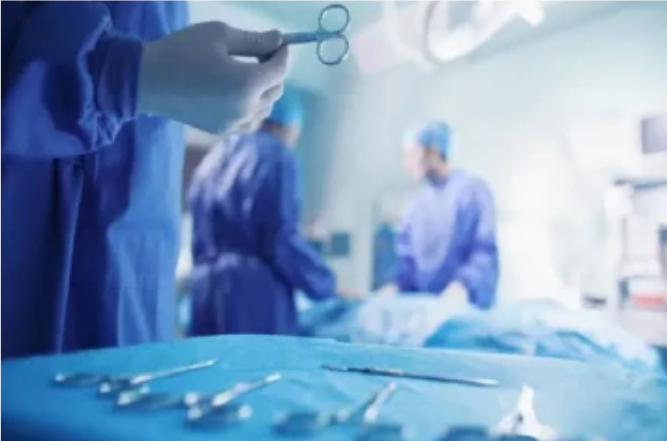 உ.பி.யில் சட்டவிரோத கிளினிக்: யூடியூப் பார்த்து அறுவை சிகிச்சை செய்ததில் நோயாளி உயிரிழப்பு