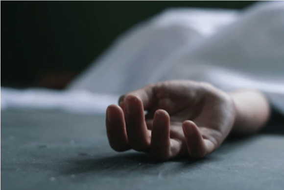 ₹3 கோடி இன்சூரன்ஸ் பணத்திற்காக வெறிச்செயல்: பெற்ற தந்தையை பாம்பை ஏவி கொன்ற மகன்கள்!