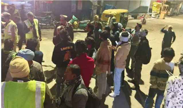 புத்தாண்டு கொண்டாட்டத்திற்கு முன்னரே அதிரடி: டெல்லியில் ஒரே இரவில் 285 பேர் கைது!