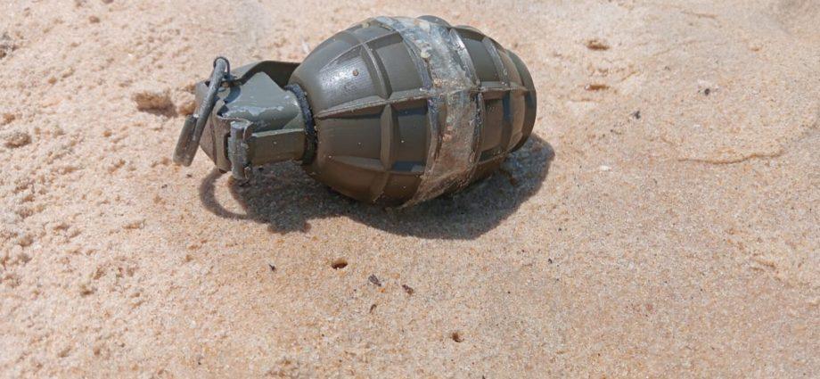 பருத்தித்துறையில் கைக்குண்டு மீட்பு!