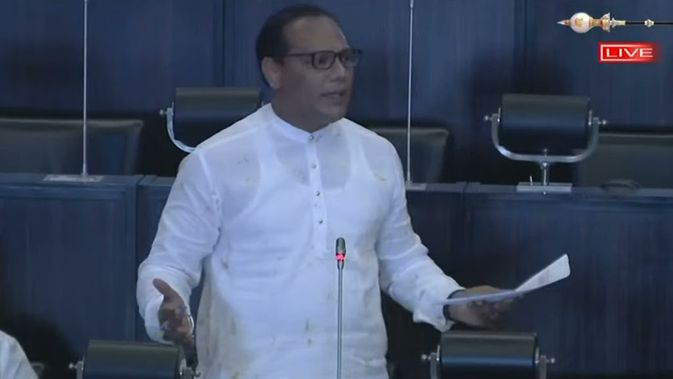 அரசமைப்புக் கவுன்ஸில் சிறீதரன் அரசுக்கு முண்டு கொடுப்பது ஏன்?  – சபையில் தயாசிறி காட்டமாகக் கேள்வி.