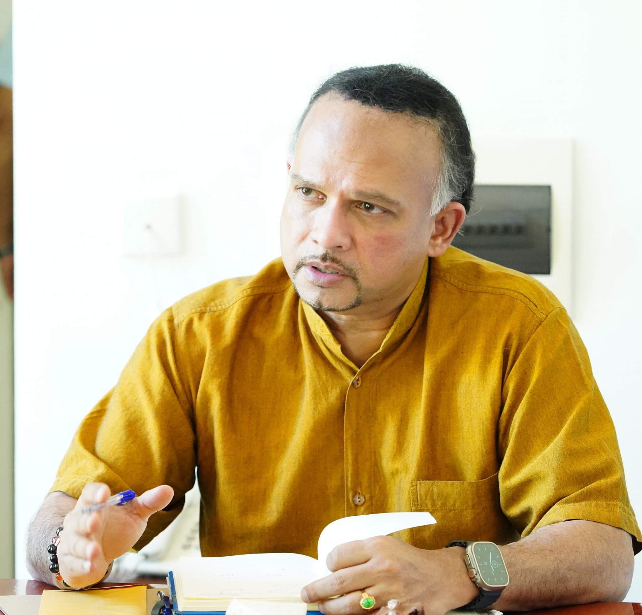 ஐ.தே.கவின் பிரதித் தவிசாளராக நவீன் திஸாநாயக்க நியமனம்!