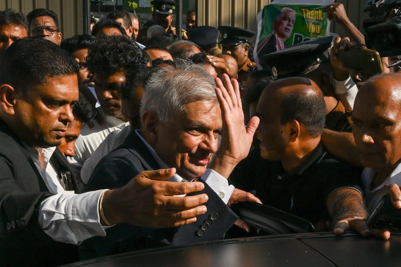 ரணிலுக்கு எதிரான வழக்கு ‘ட்ரயல் அட் பார்’ நீதிமன்றில்  குற்றச்சாட்டுகள் மார்ச்சில் தாக்கல் இன்று நீதிவான் நீதிமன்றில் தகவல்.