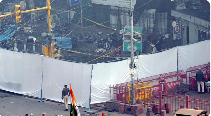 செங்கோட்டை குண்டுவெடிப்பு: அப்பாவி மக்களின் சிம் கார்டுகளைப் பயன்படுத்திய மருத்துவர்கள் – அதிர்ச்சித் தகவல்கள்!