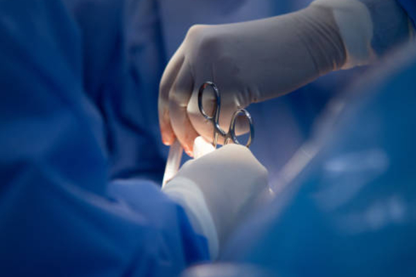 உத்தரப் பிரதேசம்: 12-ம் வகுப்பு மாணவன் பிரசவம் பார்த்ததால் பெண் உயிரிழப்பு