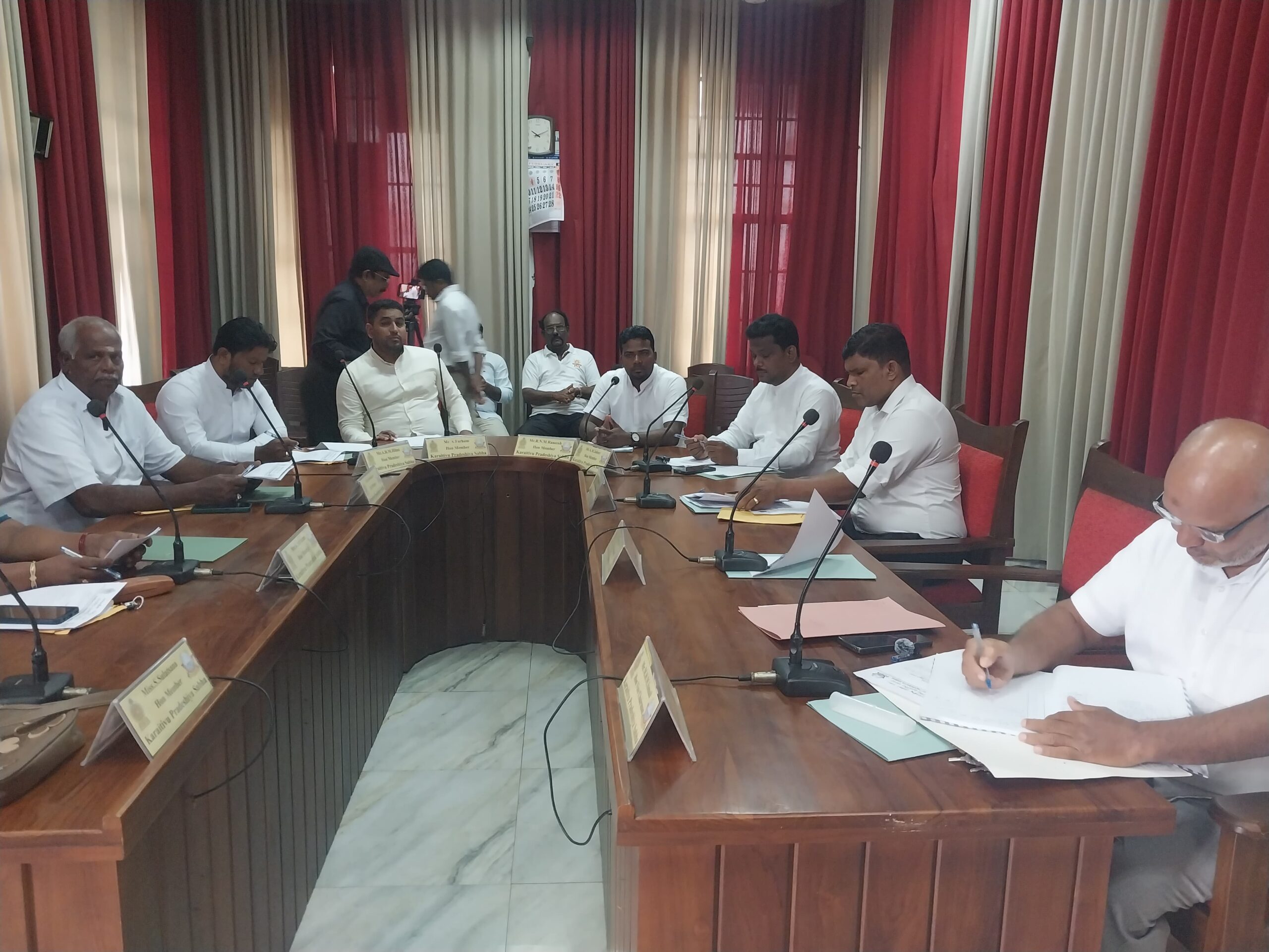 அரசின் புதிய சட்டமூலம் அடக்குமுறையின் உச்சம்  – காரைதீவு தவிசாளர் காட்டம்.