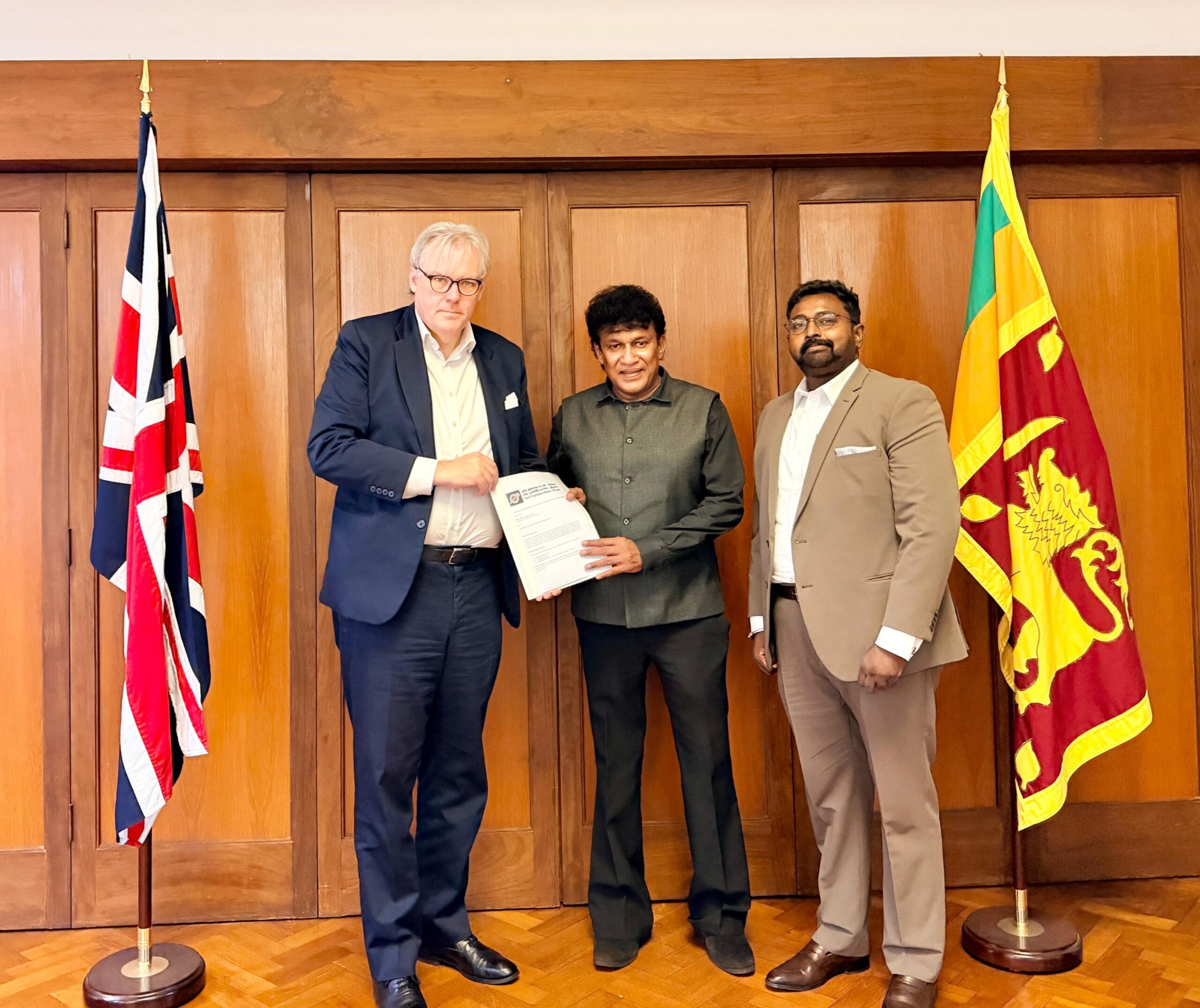 தமிழருக்குத் தீர்வு கிடைக்க பிரிட்டன் உதவிட வேண்டும்!  – பிரிட்டன் தூதுவரிடம் மனோ கோரிக்கை.