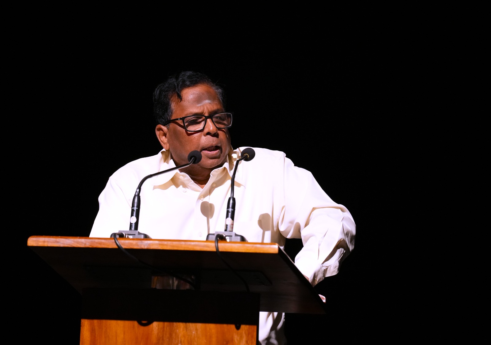 கலைக்கு உயிர் புகுத்தும் இளம் தலைமுறையினர்!  – பரதநாட்டிய அரங்கேற்ற நிகழ்வில் வடக்கு ஆளுநர் பாராட்டு.