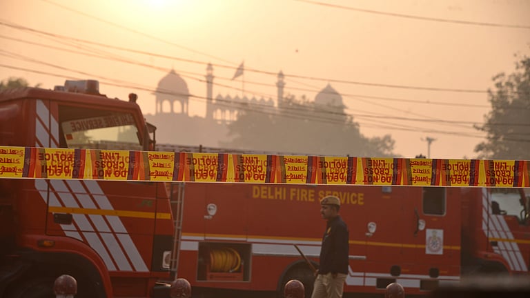 பாகிஸ்தான் ISI-ன் பயங்கர சதி முறியடிப்பு: தமிழகத்தில் 6 பேர் உட்பட 8 பயங்கரவாதிகள் அதிரடி கைது!