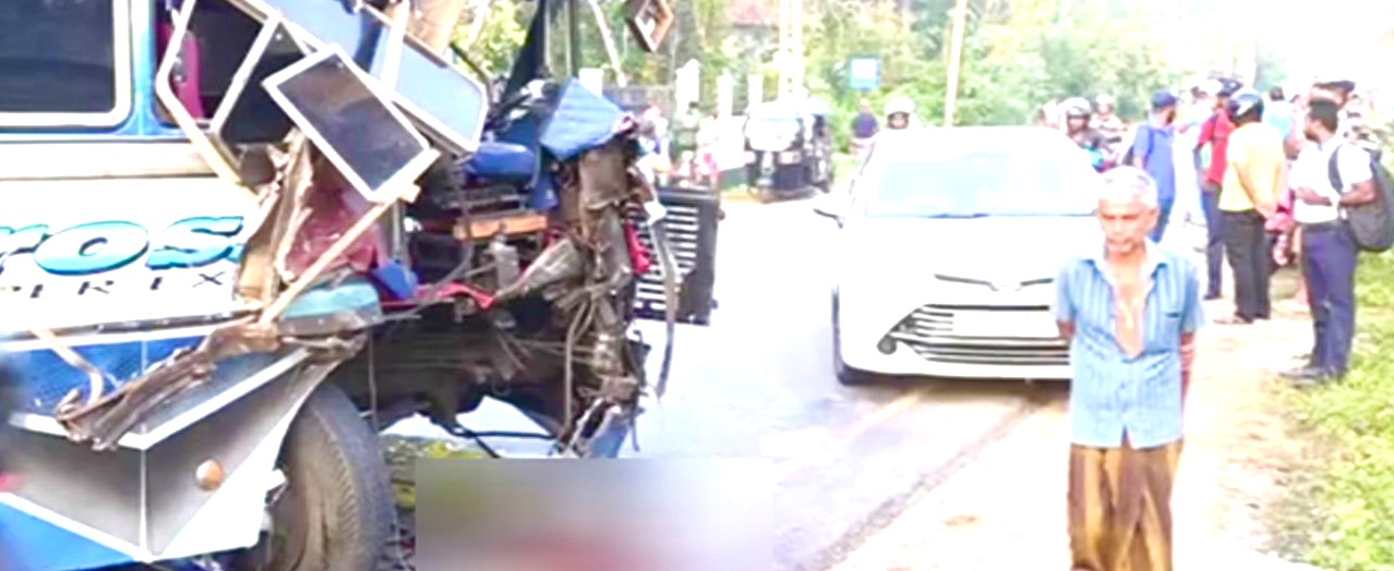 இரு பஸ்கள் நேருக்கு நேர் மோதி கோர விபத்து: சிகிச்சை பலனின்றி சாரதி ஒருவர் உயிரிழப்பு!  – மற்றைய சாரதி தீவிர சிகிச்சைப் பிரிவில்.