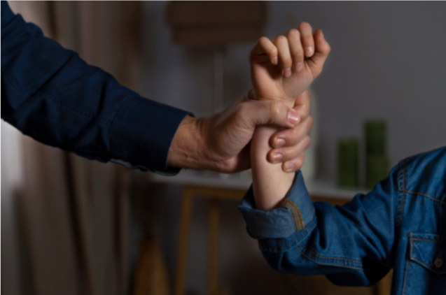 நொய்டா: சிறுவர்கள் கடத்தப்படுவதாகப் பரவும் வதந்தியால் பரபரப்பு – பள்ளிக்கு அனுப்ப பெற்றோர் மறுப்பு