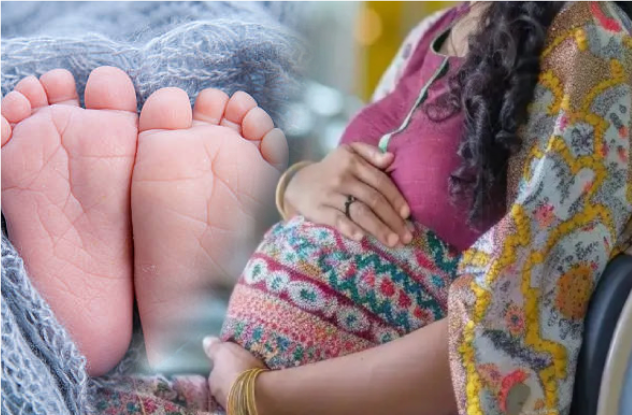 உத்தரபிரதேசம்: பிரசவ வலி தாங்காமல் கத்தியால் வயிற்றை கிழித்துக்கொண்ட பெண்