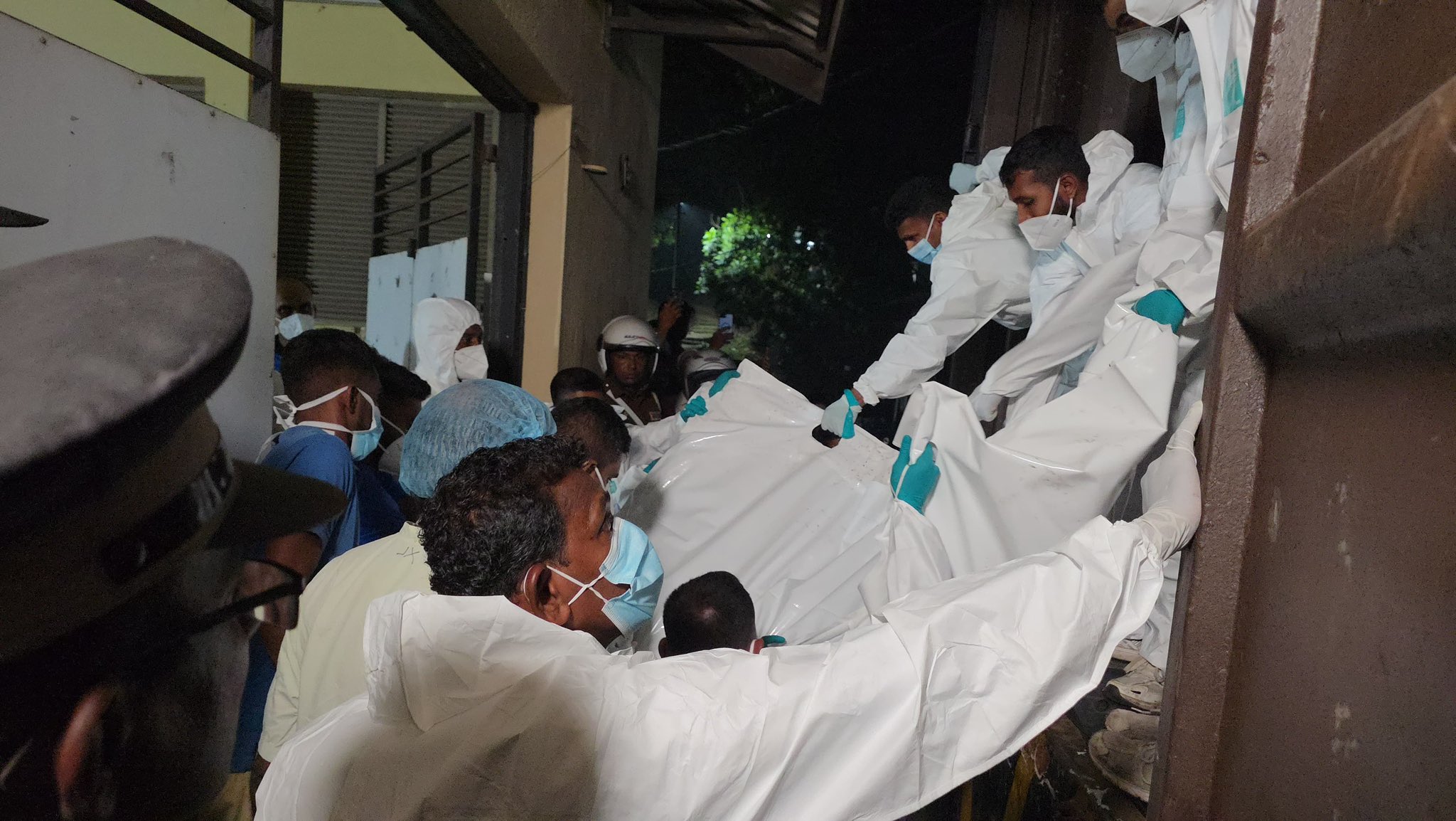 84 மாலுமிகளின் சடலங்களுடன் ஈரான் புறப்பட்ட விசேட விமானம்.