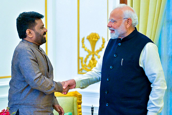 அநுர – மோடி தொலைபேசிப் பேச்சு வெற்றி  இலங்கையின் கோரிக்கையை ஏற்று எரிபொருளை அனுப்பியது இந்தியா  – இன்று கொழும்பை வந்தடைகின்றது கப்பல்.