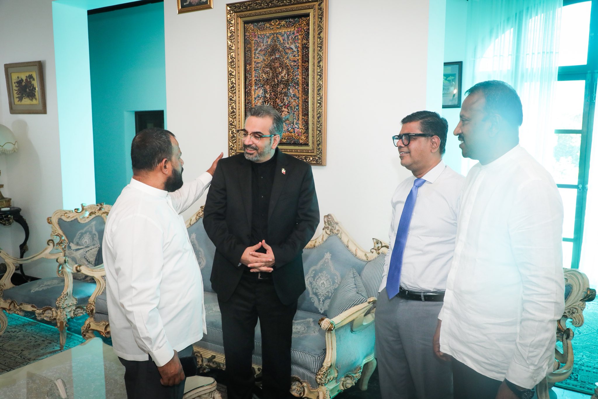 கமேனியின் மறைவு:  ஈரான் தூதரகத்துக்குச் சென்று இரங்கல் தெரிவித்த ரிஷாத் குழு.