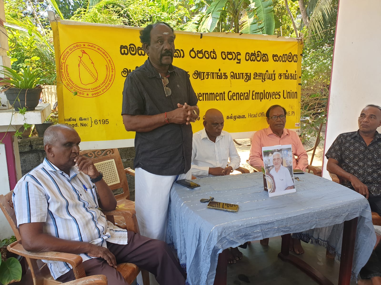 மூத்த ஊடகவியலாளர் சலீமுக்கு காரைதீவில் உணர்வுபூர்வ அஞ்சலி.