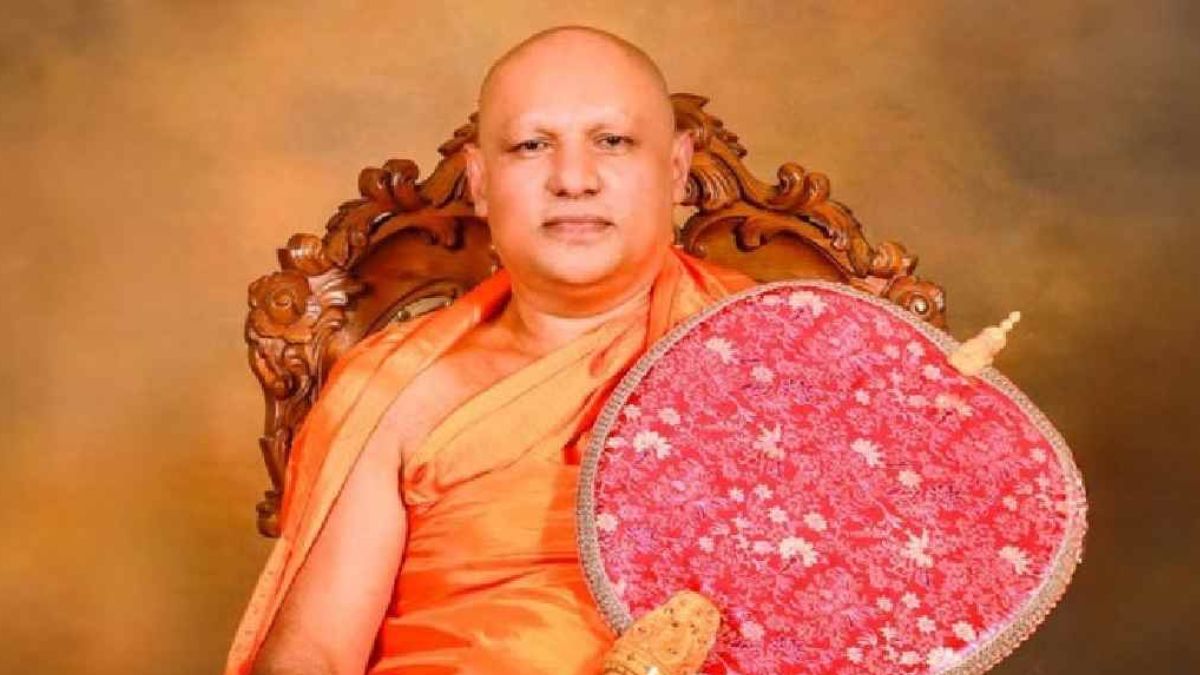 இராஜதந்திர சூறாவளிக்கு மத்தியில் நிதானமாகச் செயற்பட்ட ஜனாதிபதி  – ஈரானிய மாலுமிகளைக் காப்பாற்றிய அநுர அரசுக்கு அஸ்கிரிய பீடம் பாராட்டு.