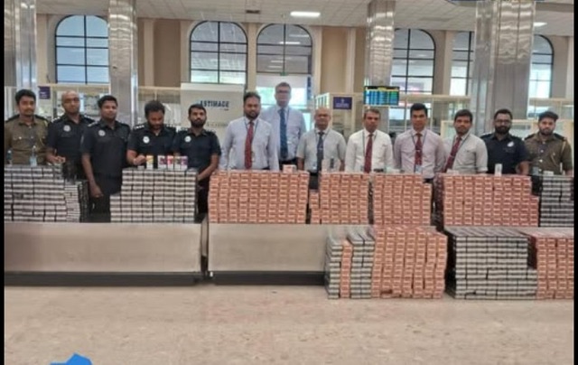 கட்டுநாயக்கவில் சுங்க அதிகாரிகளின் வேட்டை:  கைவிடப்பட்ட 13 பொதிகளில் இருந்து 28 மில்லியன் ரூபா சிகரெட்டுகள் மீட்பு!