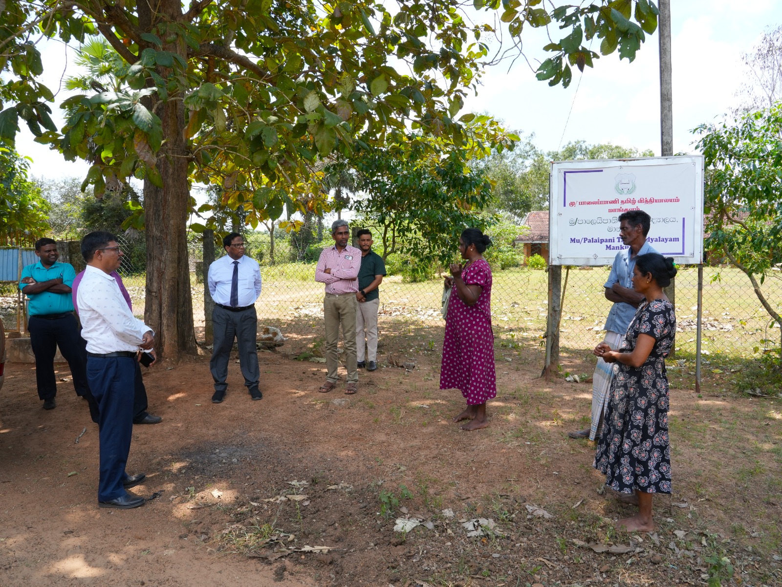 மாங்குளம் – மூன்றுமுறிப்பு வீதி கட்டம் கட்டமாக அபிவிருத்தி!  – ஆளுநர் வேதநாயகன் உறுதி.