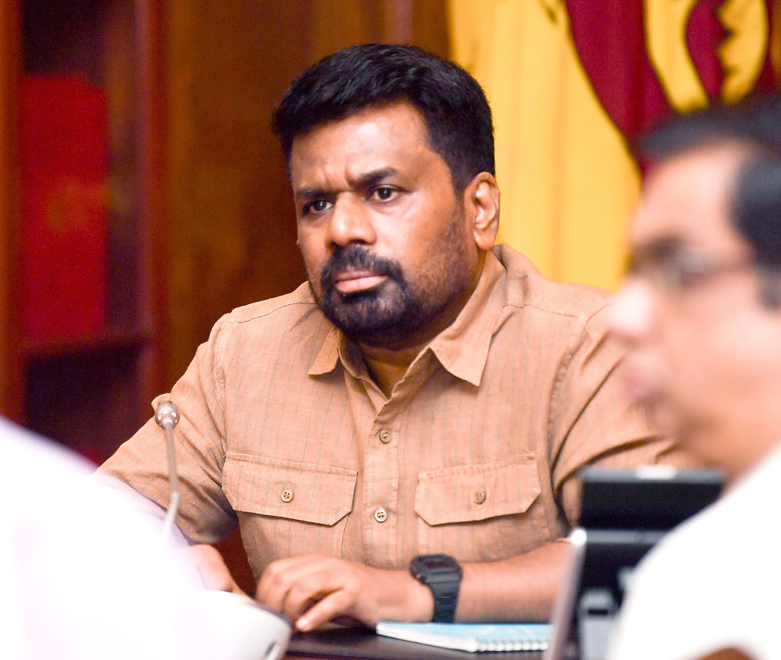 மாலை 6 மணி முதல் இரவு 10 மணி வரை  மின்சாரத்தை சிக்கனமாக பயன்படுத்துக!  – ஜனாதிபதி அநுர அறிவுறுத்தல்.